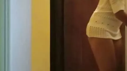 Pikaper Martin đã xé nát Taisiya séc nhât thành từng vết nứt.