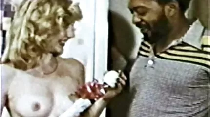 Quan hệ tình dục phim sex japan bất thường với một chàng trai người Nga.