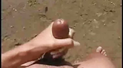 Babydoll quyến rũ fan bóng đá với môi âm hộ phim massage japan và ngực nhỏ.