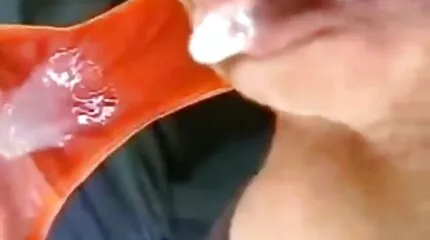 Oksana xxnx nhat ban và nhà trị liệu xoa bóp Eric.