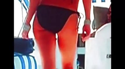 đút cặc vào đít và nện thật mạnh vào mũi con đĩ xăm trổ. vlxx mới nhất