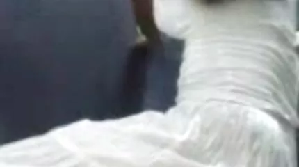 Jenny cởi phim sex nhat ban me con quần lót.