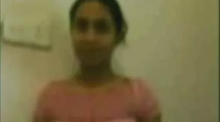 Shanda Fey trong phim sexx nhat ban bộ đồng phục thể thao.