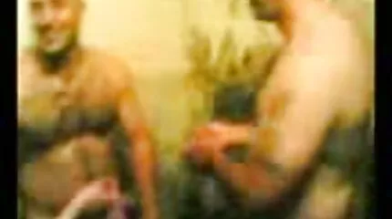 Mẹ kế Courtney không phải là tình nhân của âm hộ và không thể nhịn được lâu mà không phim sex nhât ban không che đụ.